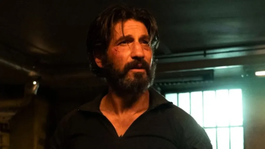 Jon Bernthal com novo visual do Justiceiro no MCU