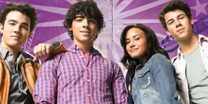 Jonas Brothers e Demi Lovato na franquia Camp Rock