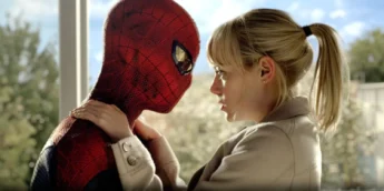 Emma Stone em O Espetacular Homem-Aranha, de 2012