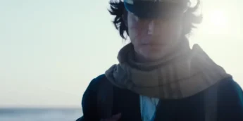 Kento Yamazaki como Sugimoto no segundo filme em live-action de Golden Kamuy