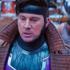 Channing Tatum caracterizado como Gambit