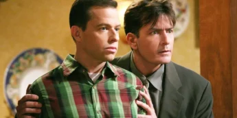 Jon Cryer e Charlie Sheen em Dois Homens e Meio