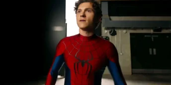 Tom Holland no set de Homem-Aranha 4