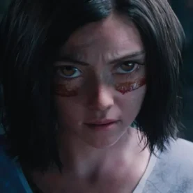 Rosa Salazar em Alita: Anjo de Combate
