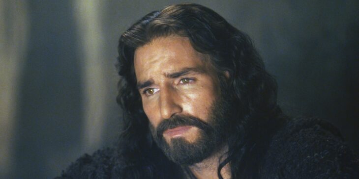Jim Caviezel como Jesus