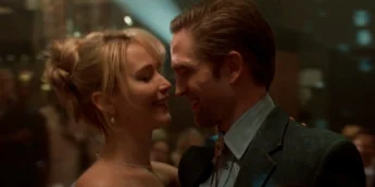 Jennifer Lawrence e Robert Pattinson em Morra, Amor