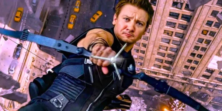 Gavião Arqueiro em ação em trama de Vingadores