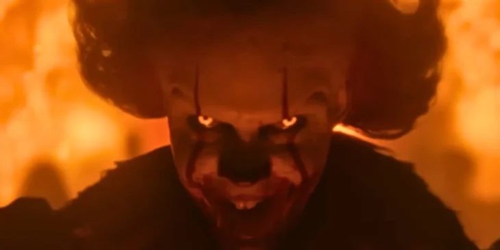 Pennywise em trailer de IT Bem-Vindos a Derry