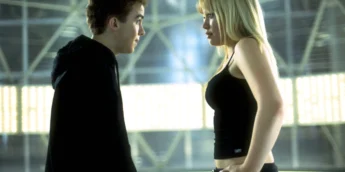 Frankie Muniz e Hilary Duff em O Agente Teen