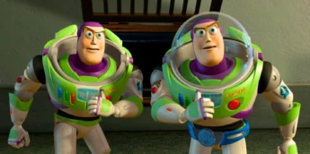Exército de Buzz Lightyears em Toy Story 5