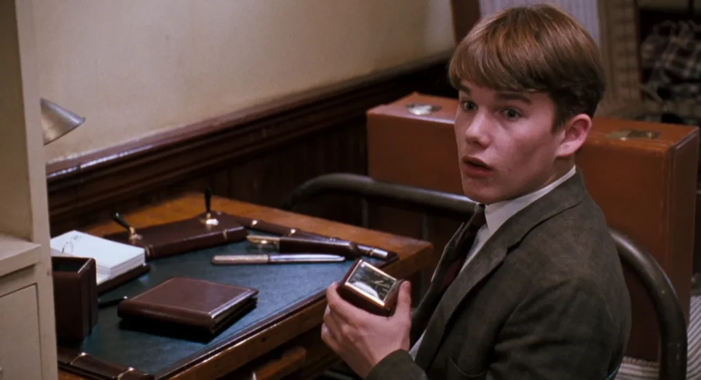 Ethan Hawke em Sociedade dos Poetas Mortos