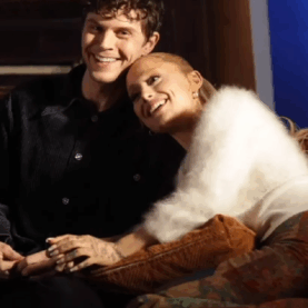 American Horror Story: Ariana Grande, Evan Peters e outros são anunciados na 13ª temporada