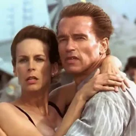 Jamie Lee Curtis e Arnold Schwarzenegger em True Lies, de James Cameron