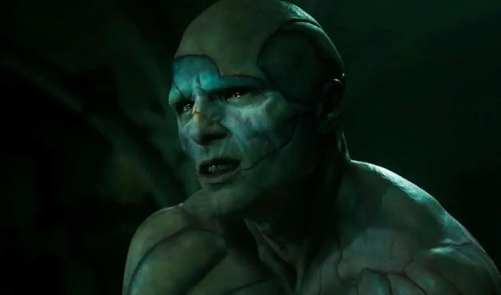 Jacob Elordi como a Criatura em Frankenstein, de Guillermo del Toro