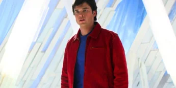 Tom Welling na Fortaleza da Solidão na série Smallville