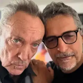Udo Kier e Kleber Mendonça Filho, de O Agente Secreto