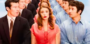 Elizabeth Olsen em triângulo amoroso de Eternidade