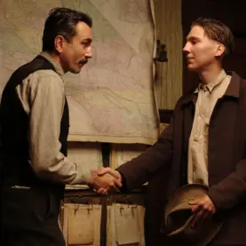 Daniel Day-Lewis e Paul Dano em Sangue Negro