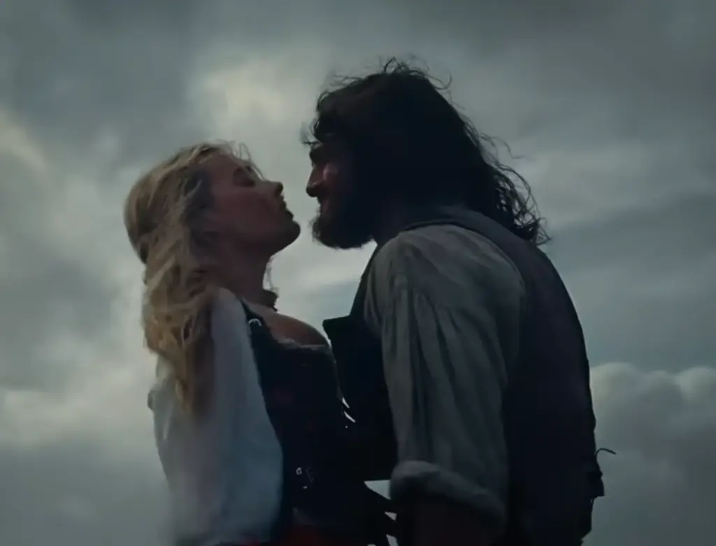 Margot Robbie e Jacob Elordi em O Morro dos Ventos Uivantes