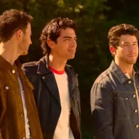 Jonas Brothers em teaser de Camp Rock 3
