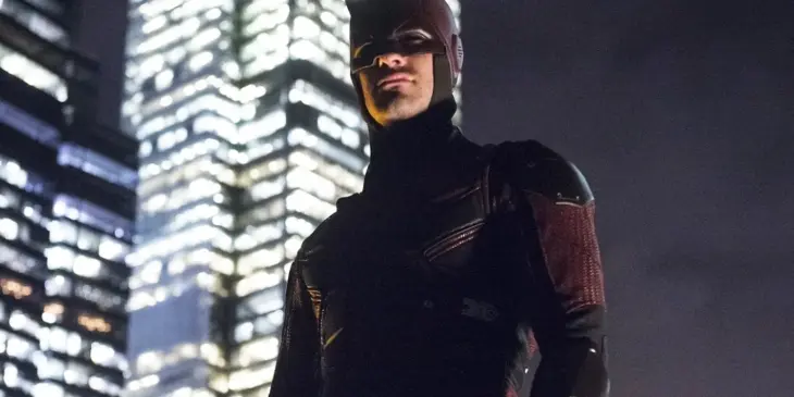 Charlie Cox como o Demolidor