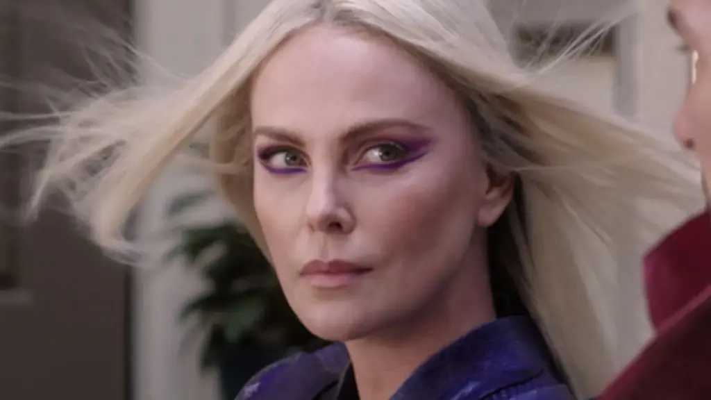 Charlize Theron é Circe