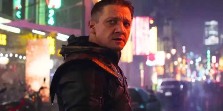 Jeremy Renner como Gavião Arqueiro em Vingadores