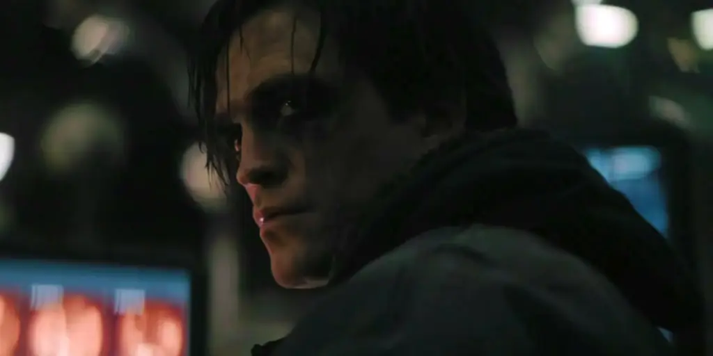 Robert Pattinson como Bruce Wayne
