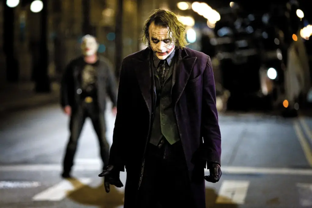 Heath Ledger como Coringa em Batman: O Cavaleiro das Trevas