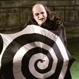 Danny DeVito como o Pinguim em Batman: O Retorno
