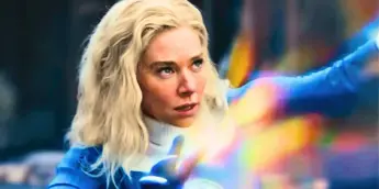 Sue Storm usando seus poderes em Quarteto Fantástico Primeiros Passos