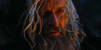 Hugh Jackman como velho Robin Hood