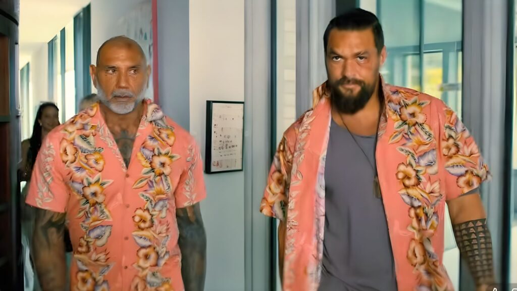 Jason Momoa e Dave Bautista em trailer de Dupla Perigosa