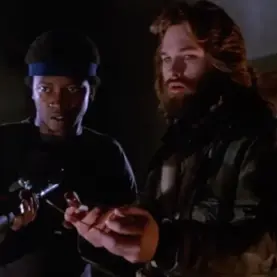 T.K Carter e Kurt Russell em O Enigma de Outro Mundo