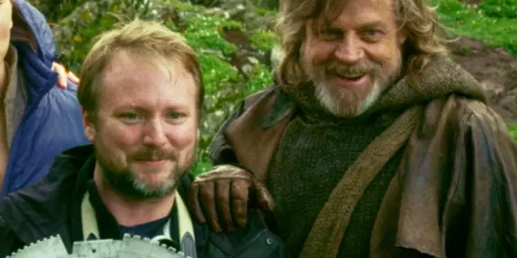 Rian Johnson e Mark Hamill no set de Star Wars: Os Últimos Jedi