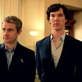 Martin Freeman e Benedict Cumberbatch em Sherlock