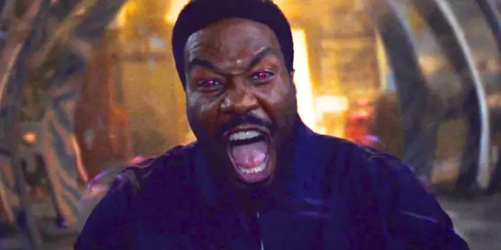 Yahya Abdul-Mateen II usando poderes de Magnum