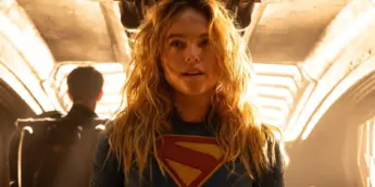 Milly Alcock em missão espacial como Supergirl
