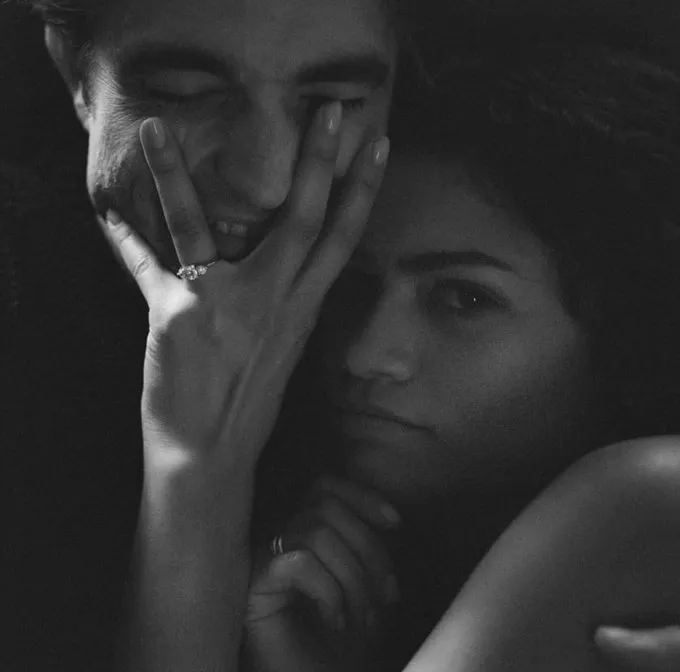 Robert Pattinson e Zendaya em O Drama