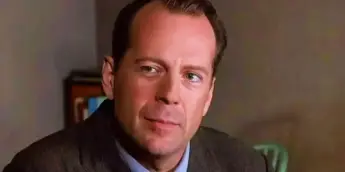 Bruce Willis em O Sexto Sentido