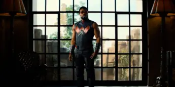 Yahya Abdul-Mateen II com traje de Magnum em série do MCU