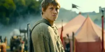 Duncan em vilarejo de Westeros em O Cavaleiro dos Sete Reinos