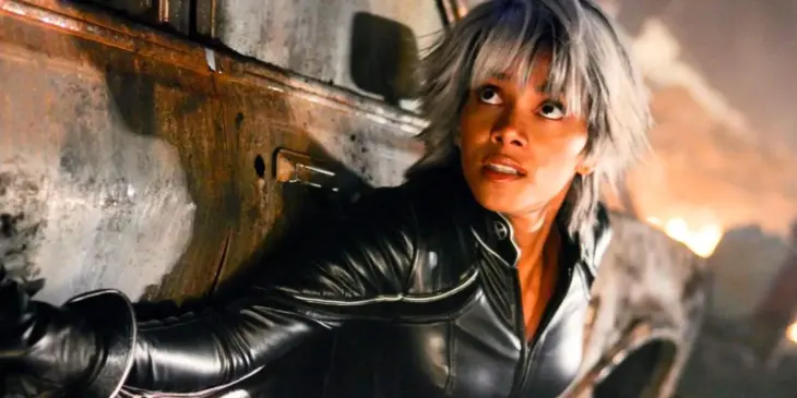 Halle Berry em ação como Tempestade em filmes dos X-Men
