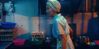 Michelle Yeoh em Sandiwara, de Sean Baker