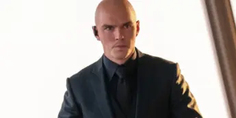 Nicholas Hoult como Lex Luthor, inimigo do Superman