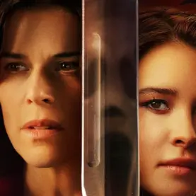 Sidney Prescott e sua filha em Pânico 7