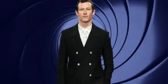Callum Turner, supostamente cotado para interpretar o novo James Bond