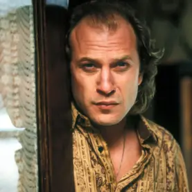 O serial killer Buffalo Bill em O Silêncio dos Inocentes