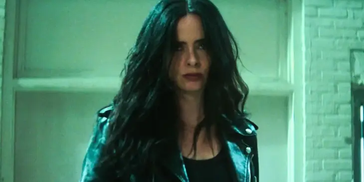 Jessica Jones em ação na 2ª temporada de Demolidor Renascido