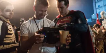 Zack Snyder e Henry Cavill nos bastidores de Batman vs Superman: A Origem da Justiça